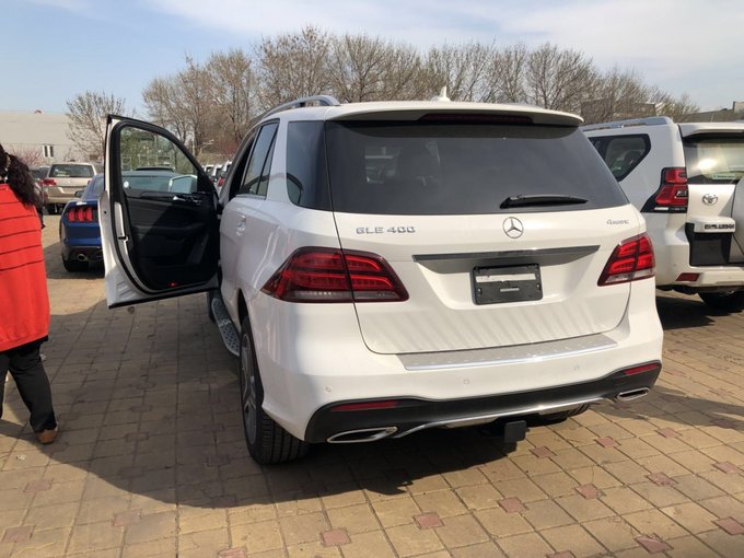 顶级奔驰GLE400配置全 18款加版82.88万-图7