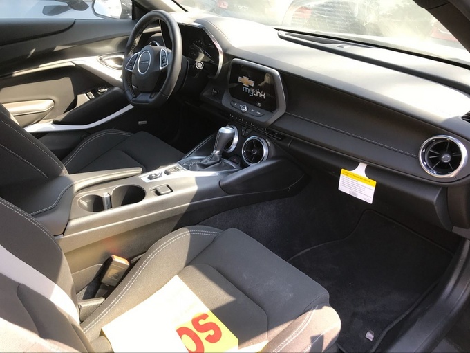 18款雪佛兰科迈罗2.0T 自动档大黄蜂巨惠-图9