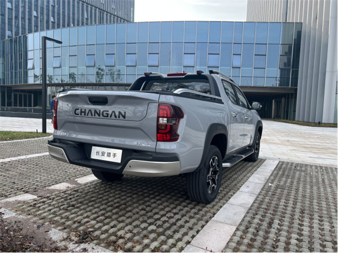 试驾长安超级增程皮卡猎手兼具皮卡与新能源的双重优势-图4