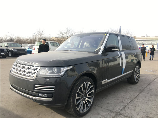 18款路虎揽胜行政全系促销 价格跌至谷底-图2