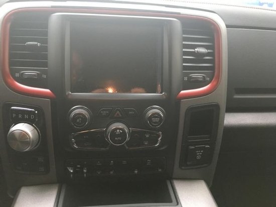 道奇公羊叛逆者肌肉皮卡 轻松玩转全地形-图10