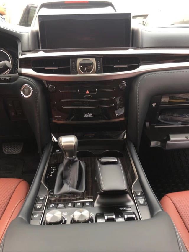 18款雷克萨斯LX570豪华大气 升级不加价-图4