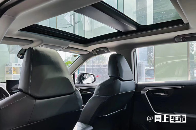 丰田新RAV4配置曝光4S店预计售17.68-26.38万元-图6