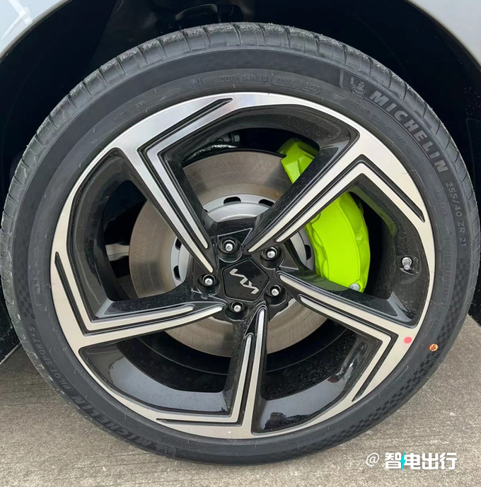 起亚EV6 GT三月20日首发比Model Y大 或40万起售-图4