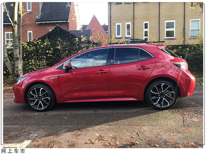 丰田全新卡罗拉两厢版实拍搭1.8L混动/价格亲民-图6