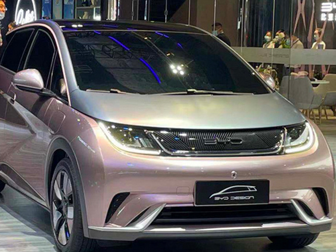 比亚迪新车型上市时间曝光悬浮车顶/搭刀片电池-图1