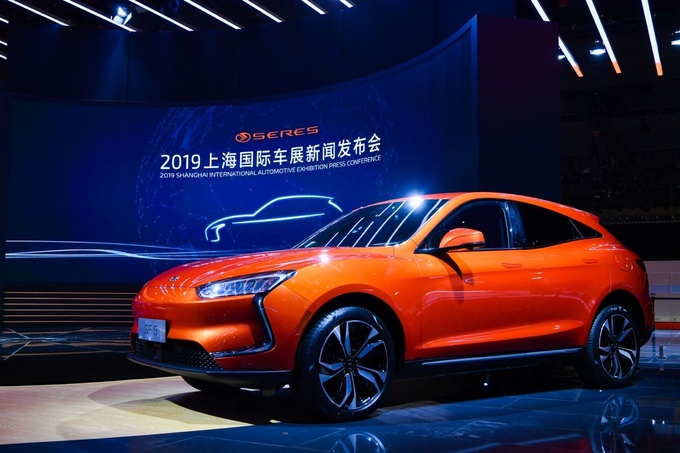 SERES SF5上海车展正式开启预订 价格27.8万元起-图2