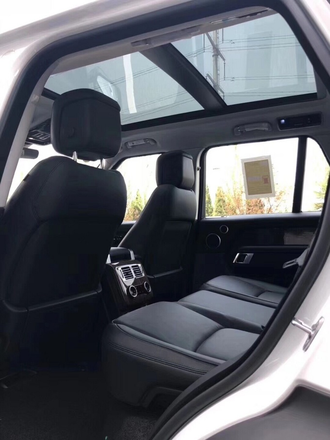 18款路虎揽胜行政创世加长 气度不凡SUV-图7