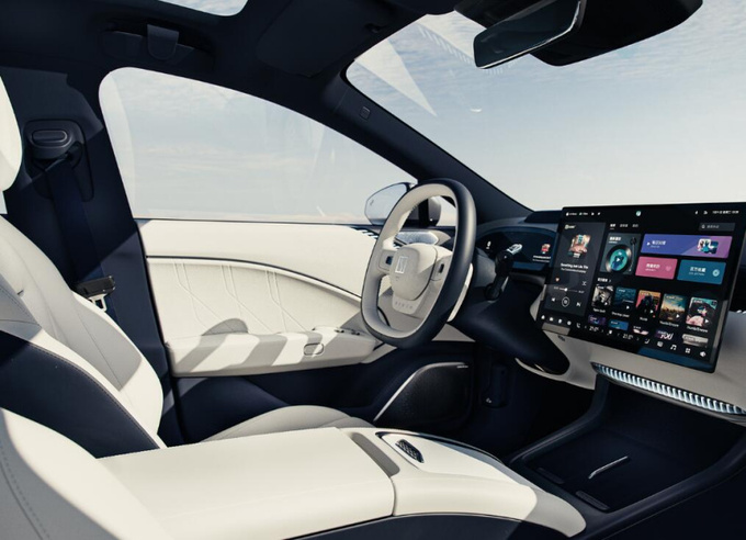 同是小米SU7劲敌 智己L6极氪007谁更强-图6