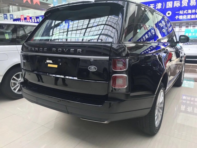 18款路虎揽胜行政3.0汽油加长现车优惠-图6