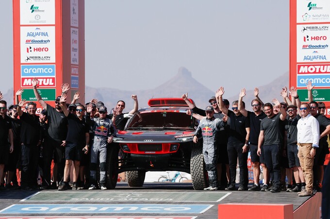 奥迪RS Q e-tron以冠军征服达喀尔2个赛段冠军9次登上领奖台-图5