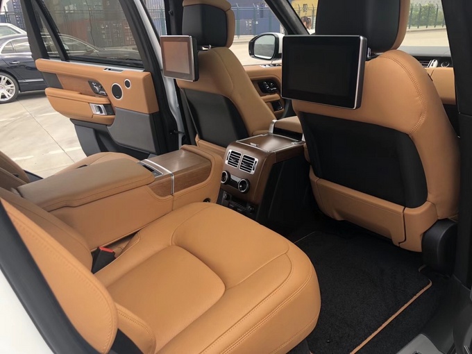 路虎揽胜行政创世版 平行进口SUV大降价-图7