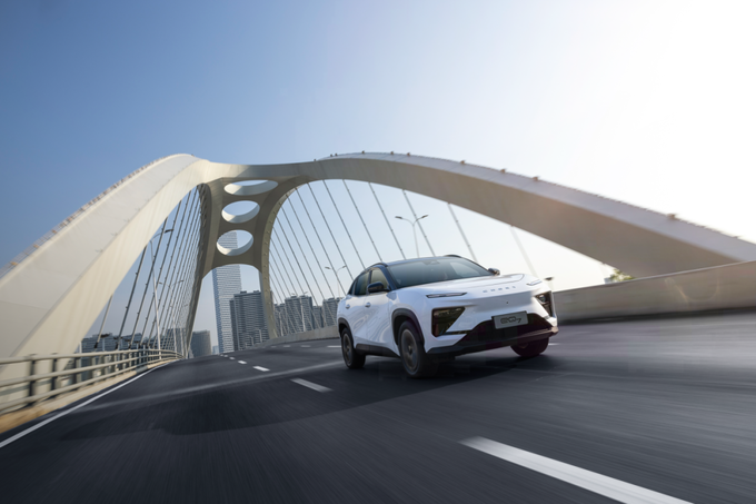 安全价值平权15万级家庭纯电SUV首选-图9