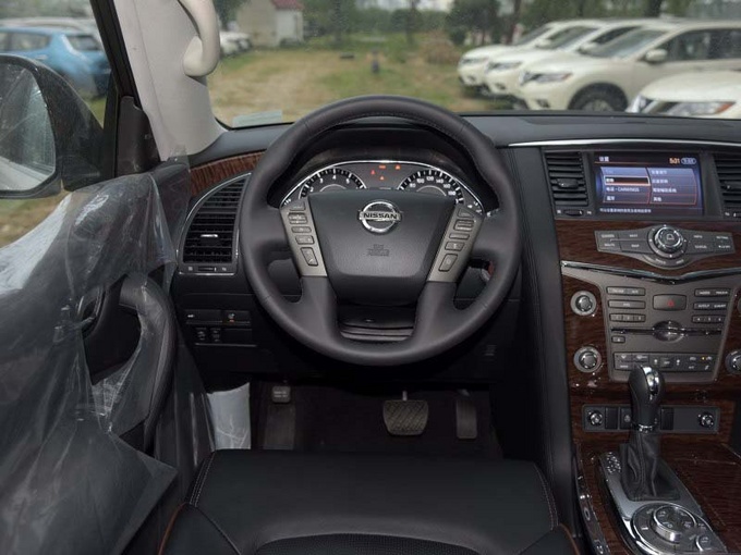 18款日产途乐中东版4.0L 劲霸越野动力强-图4