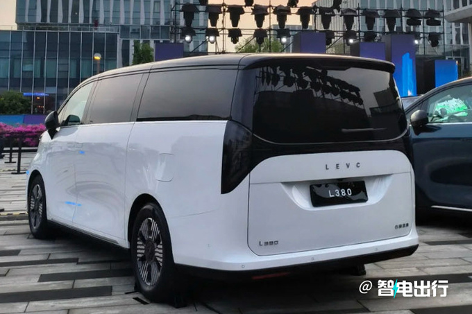 吉利翼真销售L380本月28日上市卖30万左右-图3
