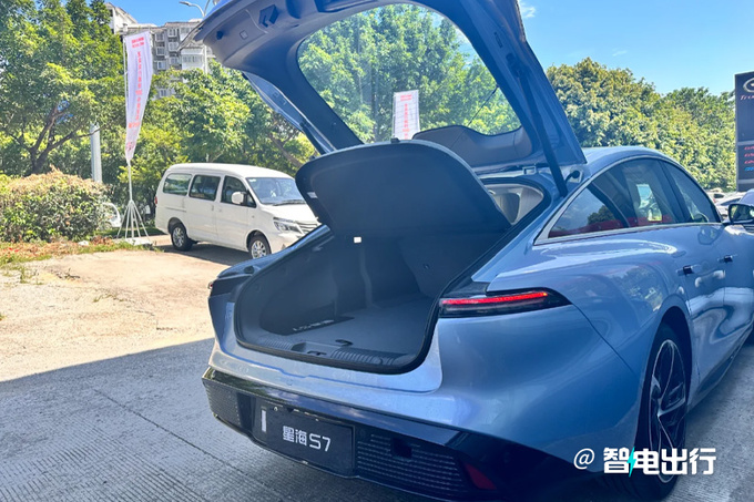 東風(fēng)風(fēng)行銷售星海S7下月上市賣12萬(wàn)續(xù)航550km-圖9