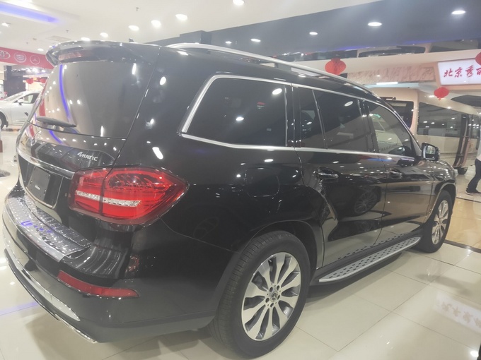 2018款奔驰GLS450 配置丰富越野性能强大-图4