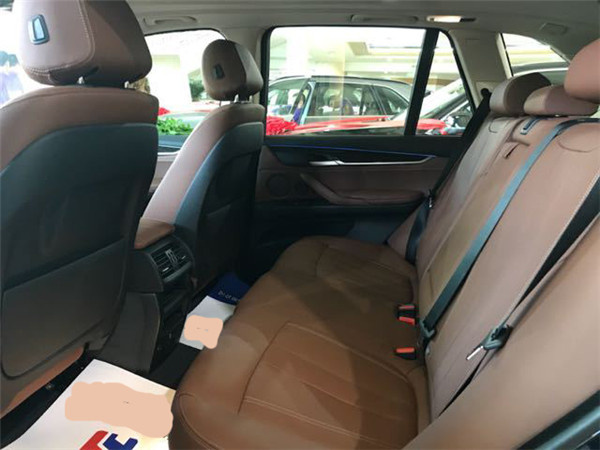 18宝马X5墨版 2.0T混动王者座驾身份标识-图6