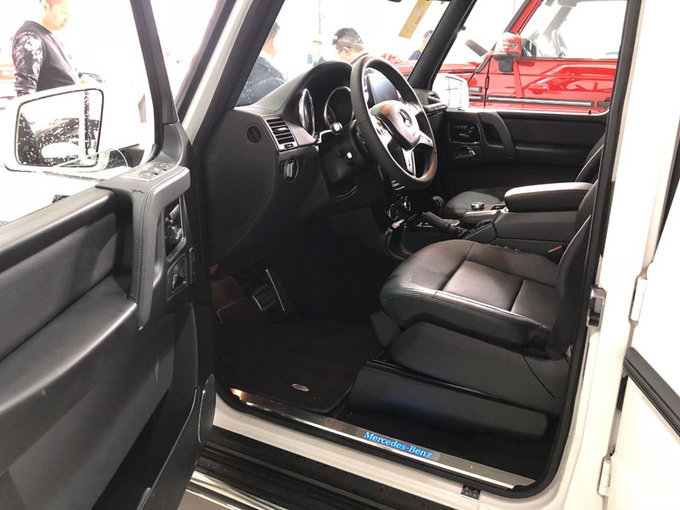 17奔驰G500墨版 抛物线价格最底端188万-图5