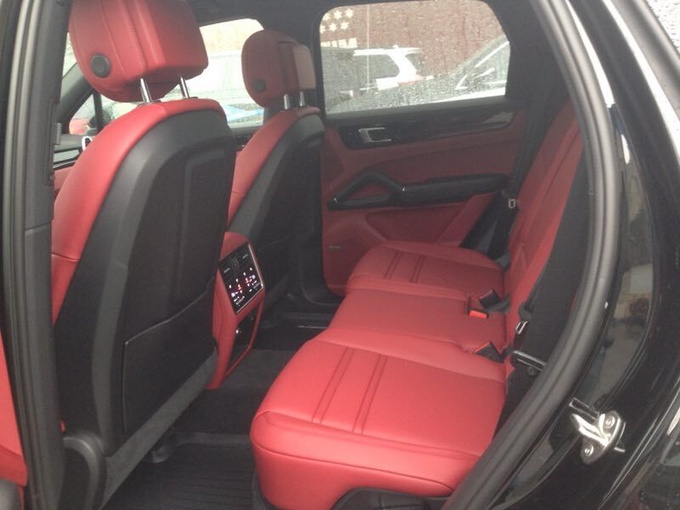 19款保时捷卡宴2.9TS 明星级SUV价格下调-图7