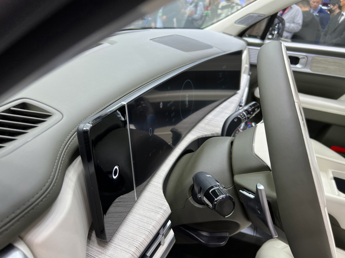 2024北京车展全新现代胜达实拍体验硬朗与温馨的完美组合-图13