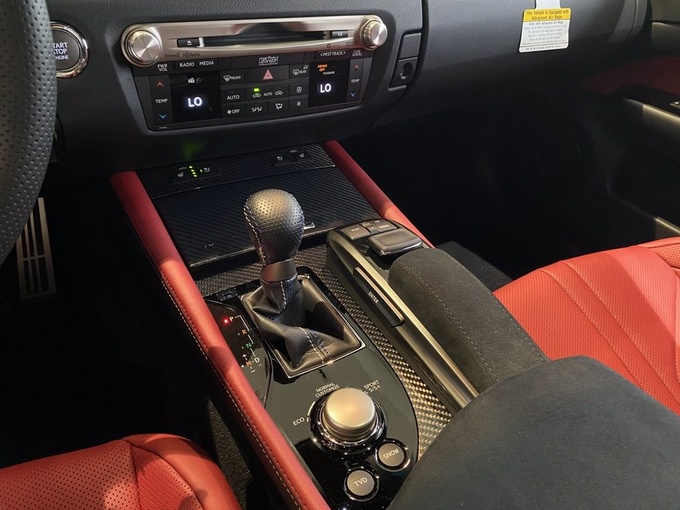 雷克萨斯GS F到店实拍搭5.0 V8引擎/性能媲美M3-图10