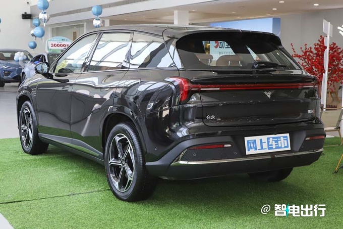 哪吒L純電版 5月21日預(yù)售續(xù)航510km 預(yù)計12.99萬起-圖3