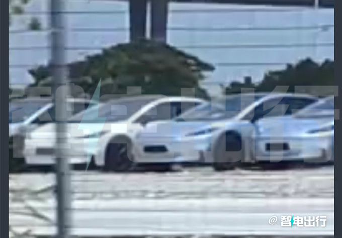 疑似特斯拉新款Model 3实车曝光下月开启量产-图2