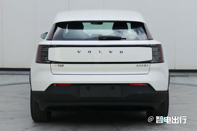 沃尔沃国产EX30实拍 比精灵#1更小 预计20万起售-图4