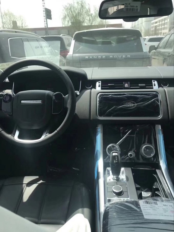 18款路虎揽胜运动S版 柴油越野优点解析-图4