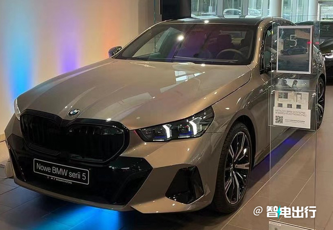 宝马新5系到店实拍四季度国产开售/现款优惠12万-图3