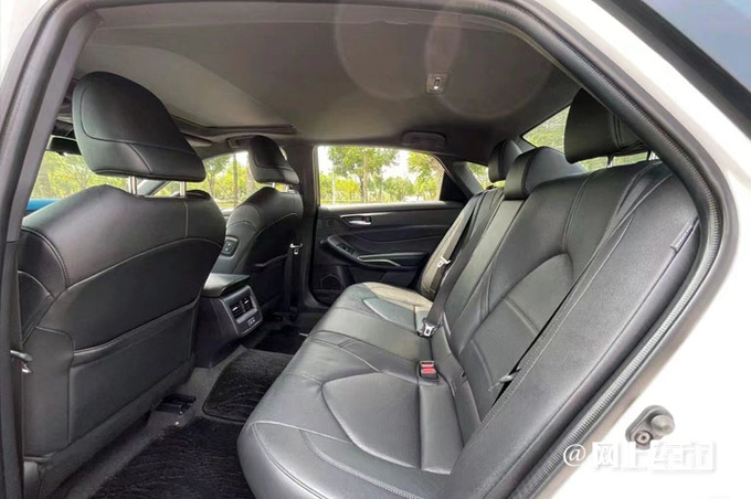 丰田亚洲龙5月25日上市4S店售19.98-27.98万元-图7