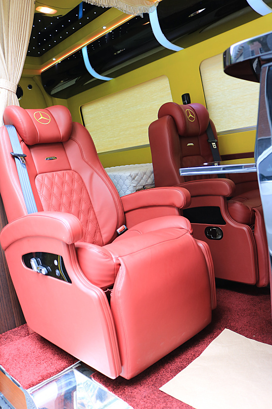 19款奔驰斯宾特 商旅24H房车可私人订制-图13