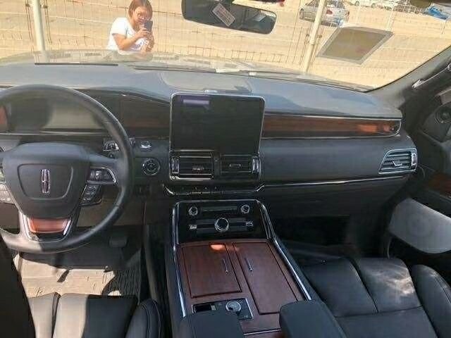 18款林肯领航员顶配墨版 张扬越野配置全-图4