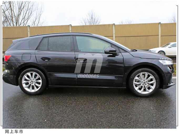 斯柯达首款纯电SUV街拍配超大屏幕/年内亮相-图4