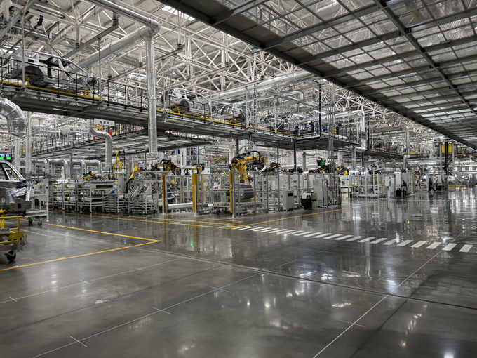 问界M9靠谱吗北京车展看完再了解下投资125亿的赛力斯超级工厂-图4