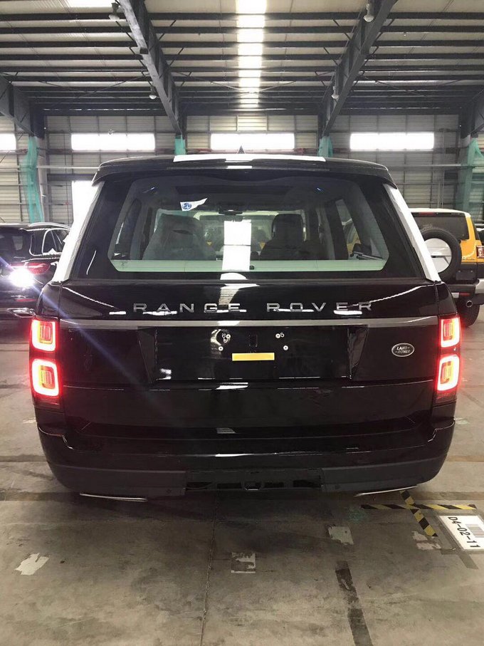 18款路虎揽胜行政 3.0T大轮毂最新优惠价-图9