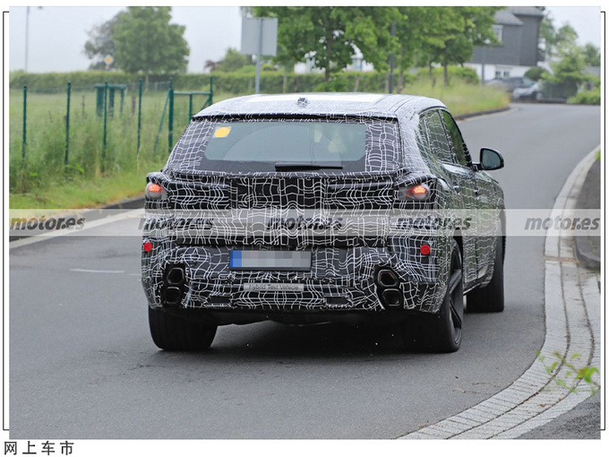 宝马全新旗舰SUV实车垂直四出排气/搭全新动力-图5