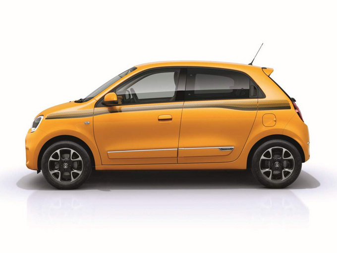 ��ŵ�桰Smart������3���׷� ��۴��/��0.9T����