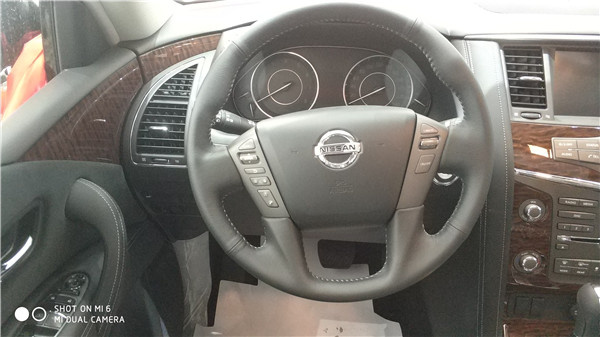 18款日产尼桑途乐SE 七座天窗操控性能优-图4