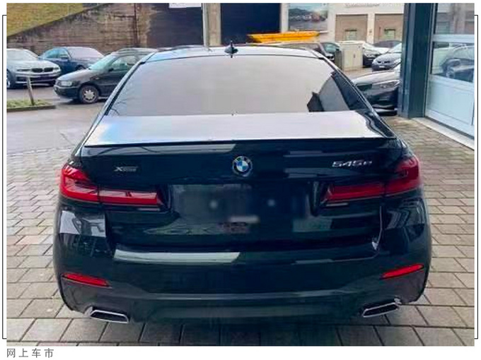 宝马新5系插混版到店实拍搭3.0T/配12.3英寸大屏-图3