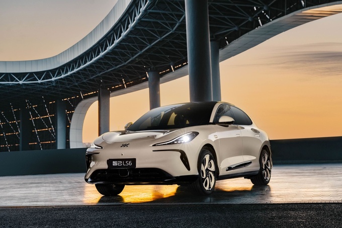 龙年到智己汽车IM Care一键达送上冬季暖心关怀-图2