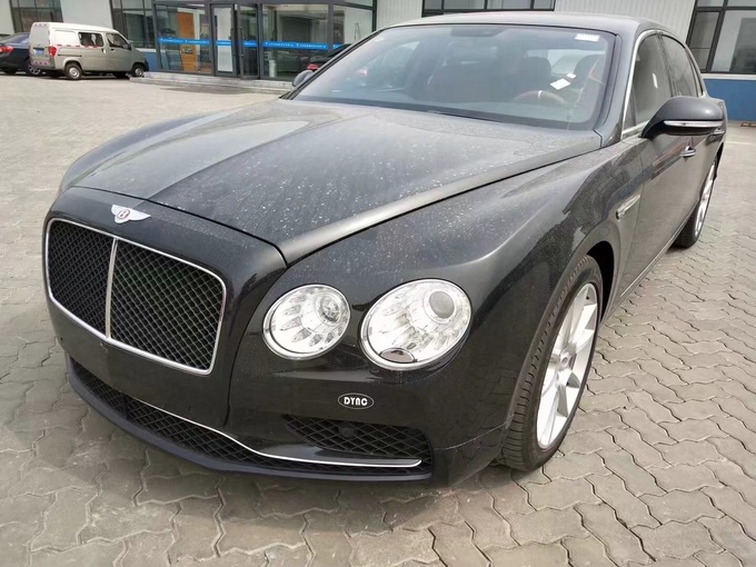 18款宾利飞驰手续简单 限时秒杀降价优惠-图4