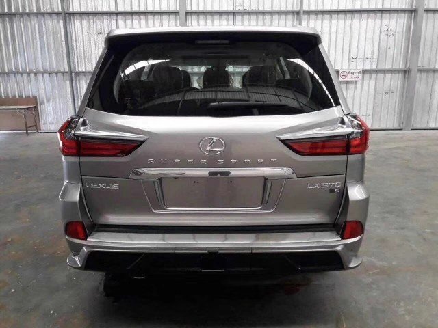 18雷克萨斯LX570 限量版金属漆特价凌志-图3
