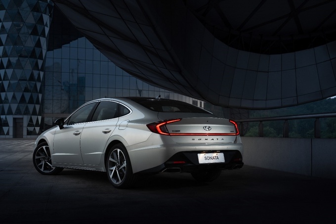 颜值高还安全 第十代索纳塔吸引老车主换购-图4