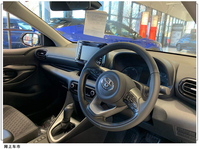 丰田新款雅力士实拍1.5混动/内饰酷似卡罗拉-图6