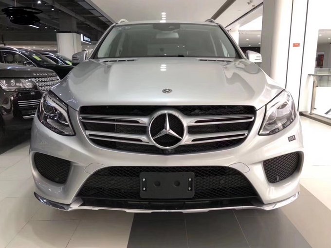 18款墨版奔驰GLE400 精湛过硬的质量标准-图2