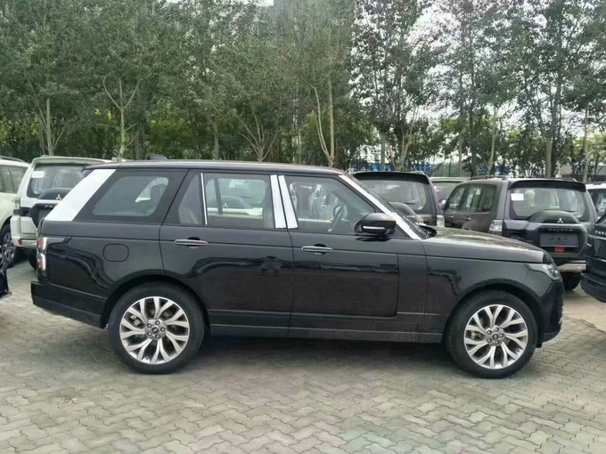 路虎揽胜行政四驱SUV 恶劣路况高通过性-图3