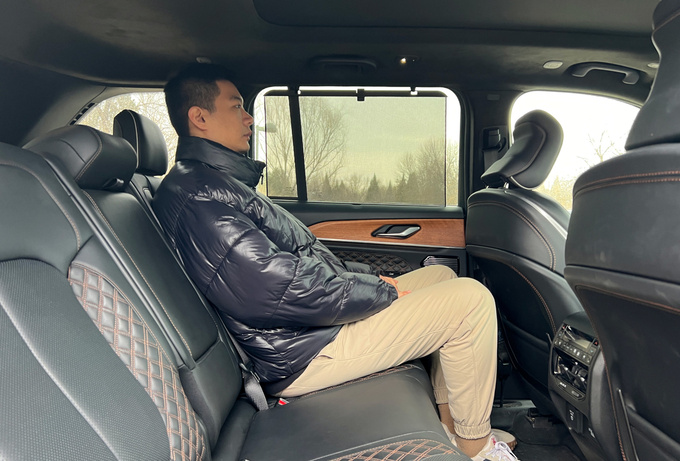 《豪华180》全新大切诺基4xe能否成为越野传奇的新篇章-图23