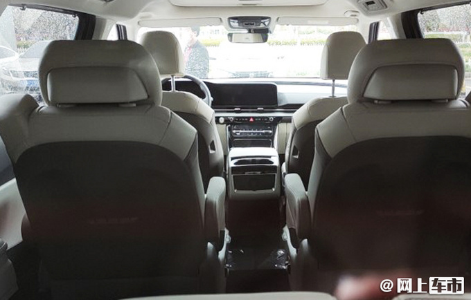 起亚国产嘉华9月上市 尺寸比别克GL8大 搭2.0T+8AT-图5